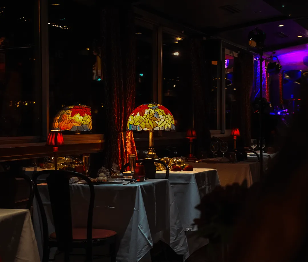 Dîner à la Belle Époque sur la Seine