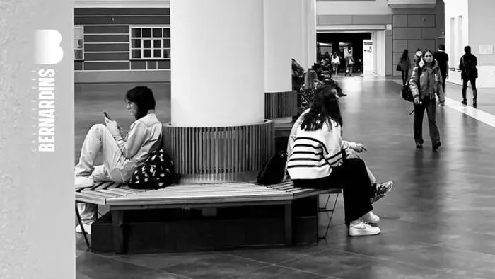 Séance de recherche ouverte “Pratiques de décentrement” : un atelier du regard