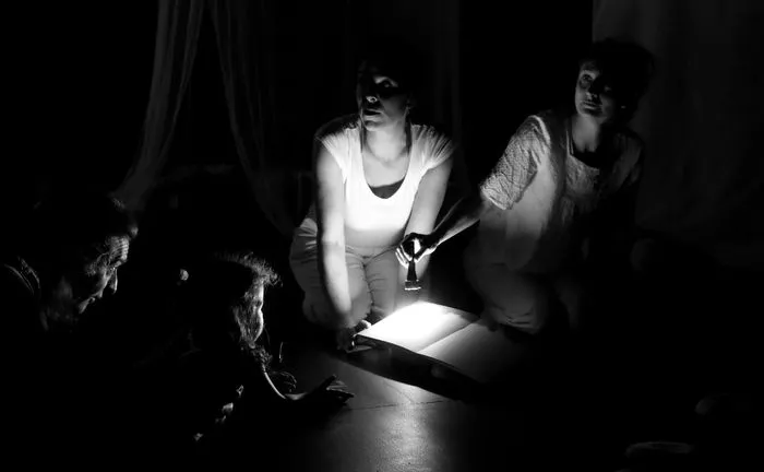 Petits mondes lumineux, Cie Les Bricoleuses
