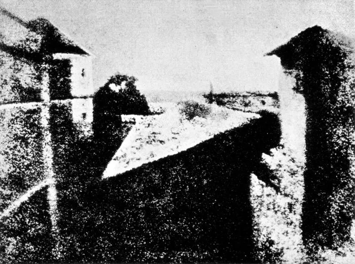HISTOIRE DE LA PHOTOGRAPHIE À TRAVERS LES ÂGES