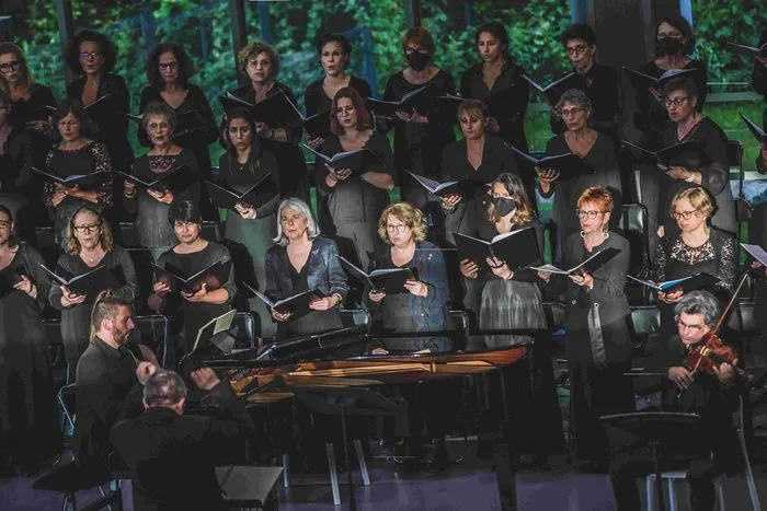 Des voix s'élèvent : 1936 ou une mémoire en musique
