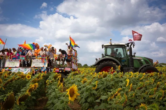Expo : Queers des champs, les LGBTQIA+ existent aussi en milieu rural