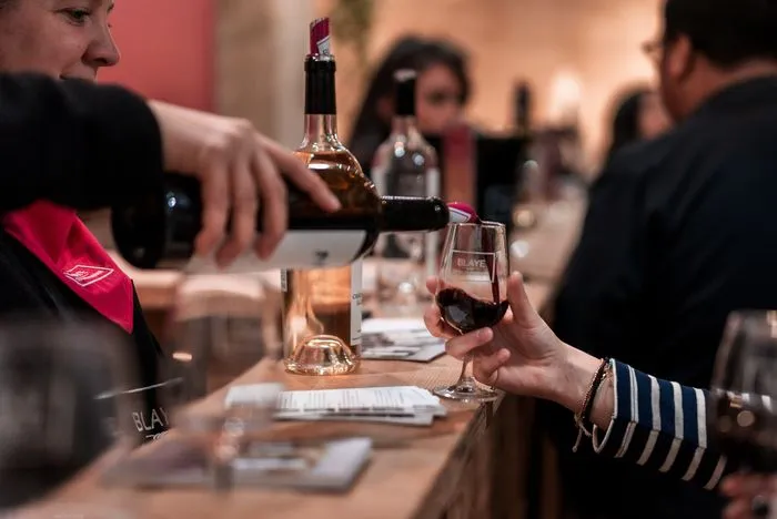 Bar à vin et tapas des vignerons de l'AOC Blaye Côtes de Bordeaux 🍇