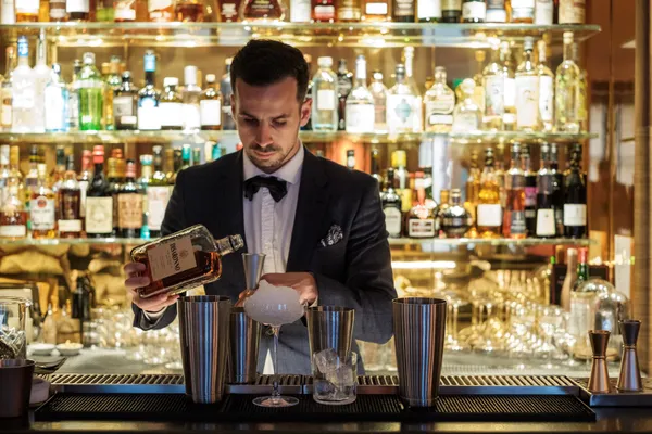 Cocktails et Atmosphère au Bar James Joyce
