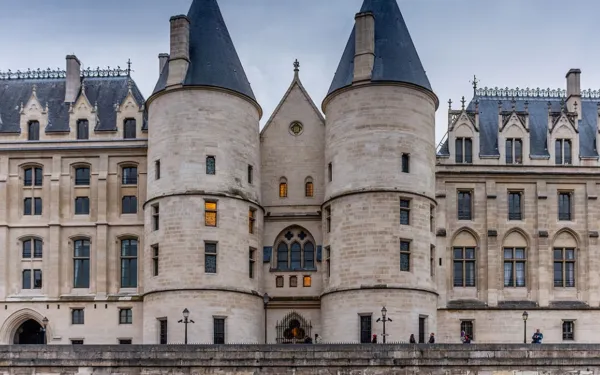 Paris, cité du crime : enquête sur l’Île de la Cité